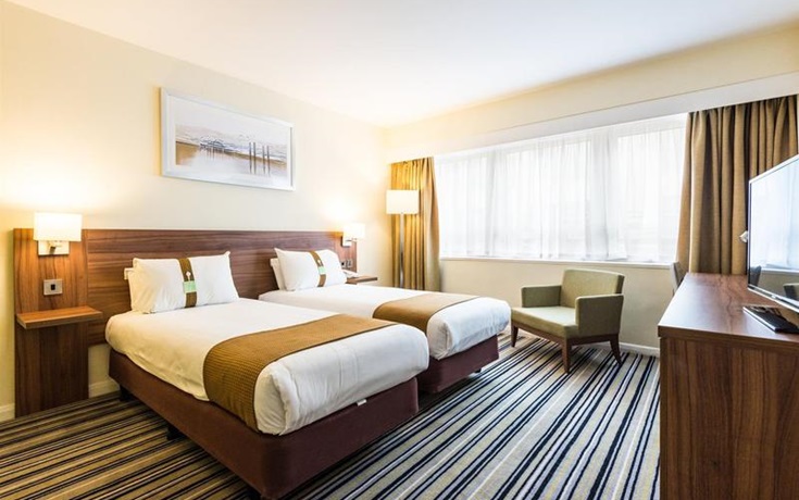 Holiday Inn Brighton Hotel twin room